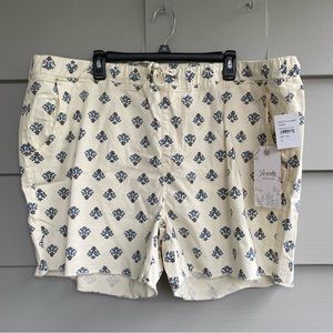 Royalty For Me Womens 3X Shorts Cream Blue  Drawstring Cotton Blend
